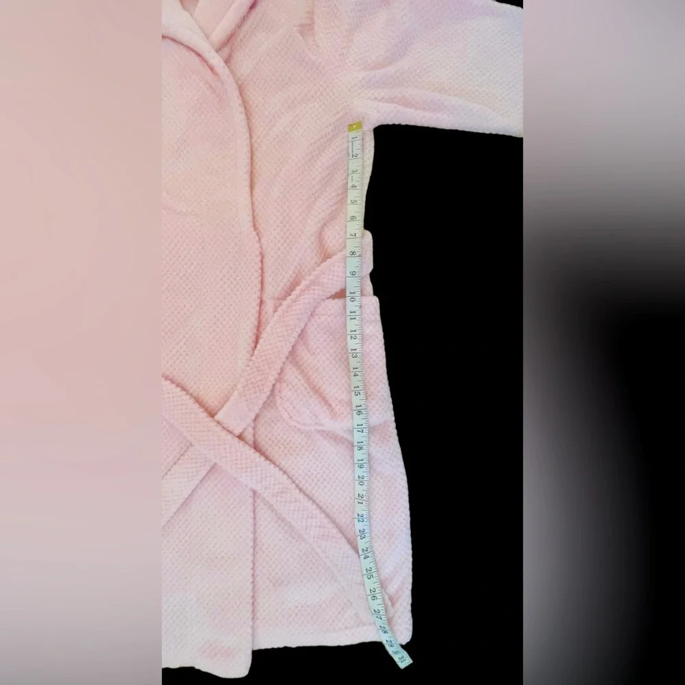 Ulta Beauty Robe - Picture 2 of 8